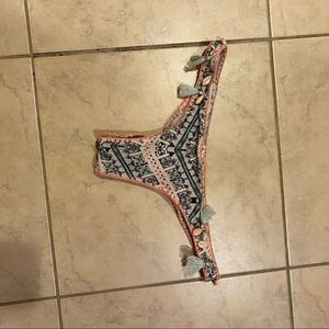 VICTORIAS SECRET
THE CLASSIC M bikini bottom sexy scrunch cut in the back​